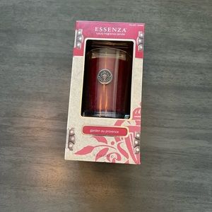 NWT Essenza Garden Au Provence Luxury Candle